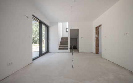 NA PREDAJ 4izb. rekreačný dom priamo pri golfovom areály PENATI GOLF REZORT