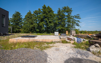 NA PREDAJ pozemok + základová doska + projekt priamo pri golfovom areály PENATI GOLF REZORT