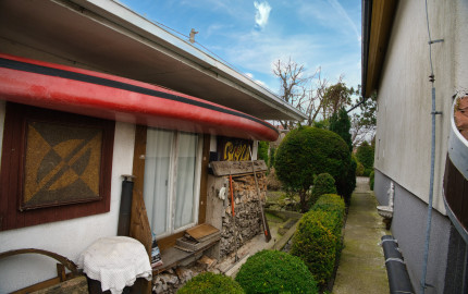 P.G's & Co. | Predáme 3 izbový rodinný dom na veľkom krásnom pozemku v Dobrohošti