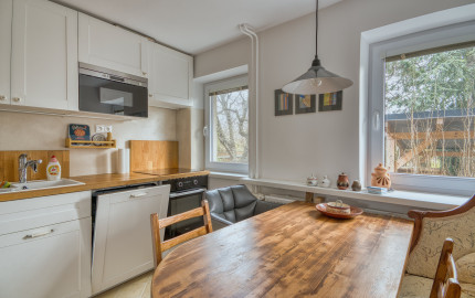 P.G's & Co. | Predáme 3 izbový rodinný dom na veľkom krásnom pozemku v Dobrohošti